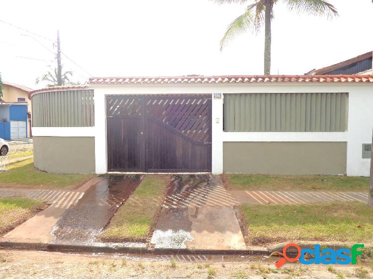 OTIMA CASA PROXIMO AO MAR.