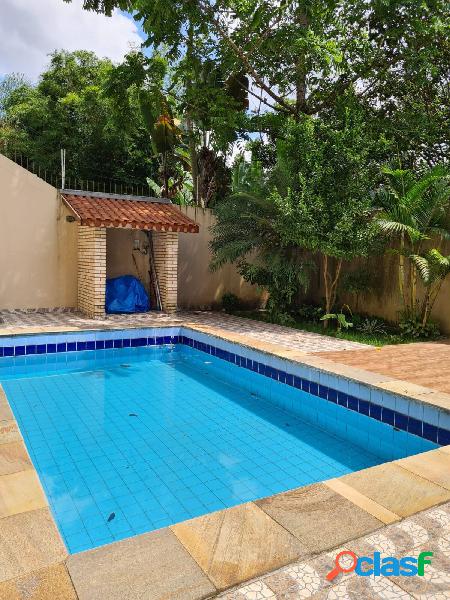 SOBRADO COM PISCINA E QUINTAL