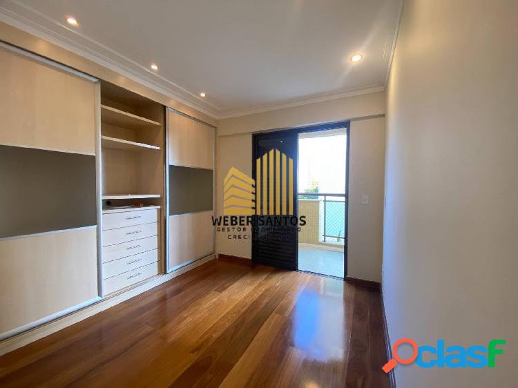Apartamento com 142m² e 4 Dormitórios na Vila Adyana em