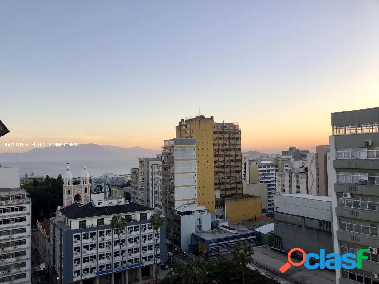 Apartamento para Venda em Florianópolis / SC no bairro
