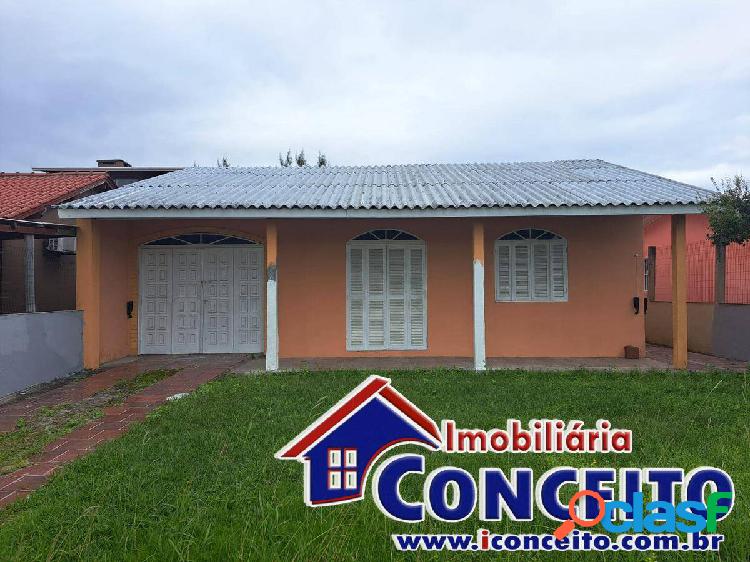 C128 - Residência com 4 dormitórios localizada no