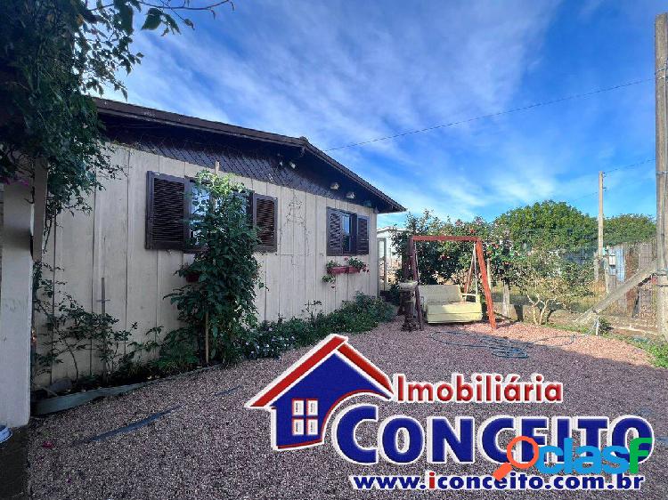C707 - Residência com 4 dormitórios localizada no