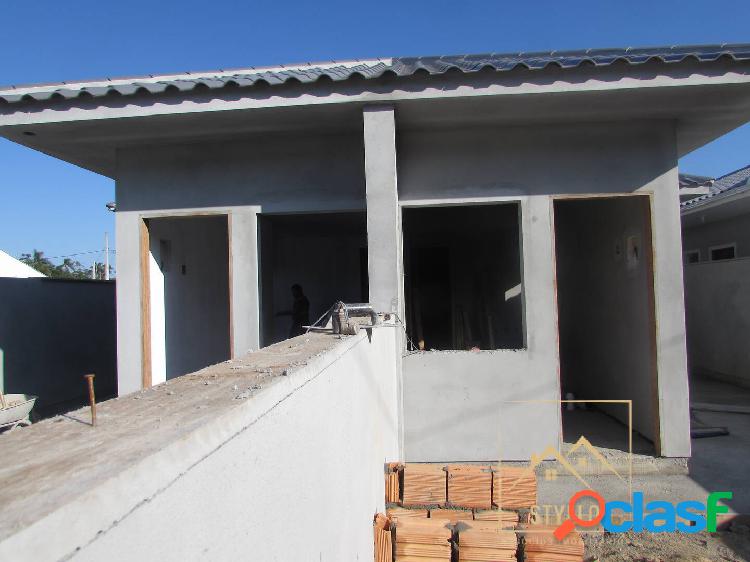 Casa com 2 dormitórios a venda, 49,00 m² por R$ 250.000,00