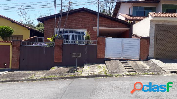 Casa com 2 dormitórios à venda, 197 m² por R$ 750.000,00