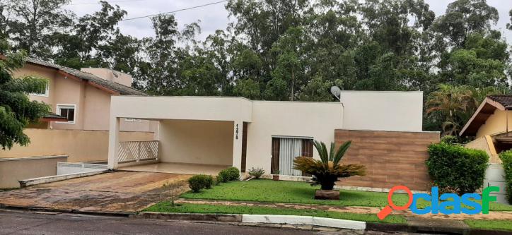 Casa com 3 dorm. sendo 1 suíte. piscina e área gourmet à