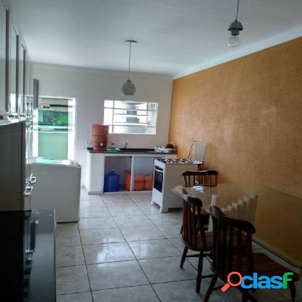 Casa com 3 dormitórios à venda, 100 m² por R$ 495.000,00
