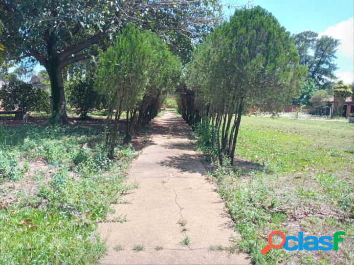 Chácara com 1 dormitório à venda, 5000 m² por R$