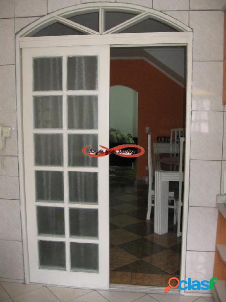 OPORTUNIDADE DE SOBRADO A VENDA COM POSSIBILIDADE DE PERMUTA