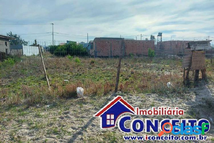 T168 - Excelentes lotes localizados no balneário Albatroz