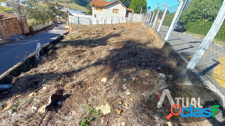Terreno de 605m² no Jardim Centenario-Atibaia