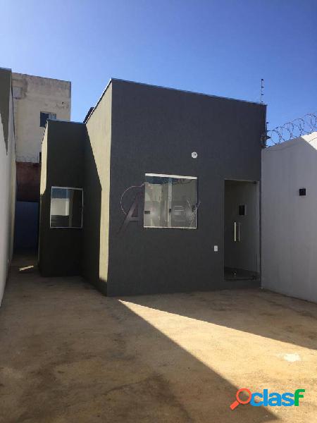 Vende-se uma excelente casa no bairro Alcides Rabelo