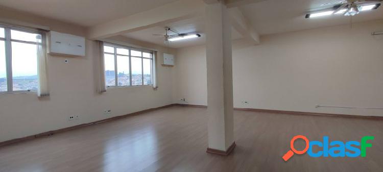 Sala comercial, 90m², à venda em Itatiba, Centro