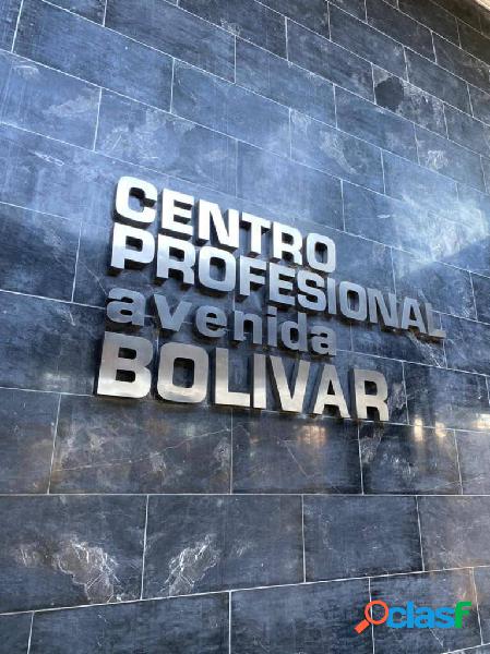 Venta oficina amoblada centro profesional avenida Bolivar