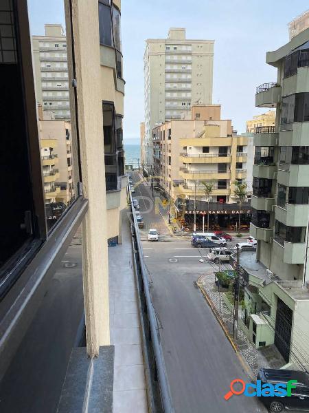 Apartamento Meia Praia com 4 Dormitórios sendo 2 suítes, 2