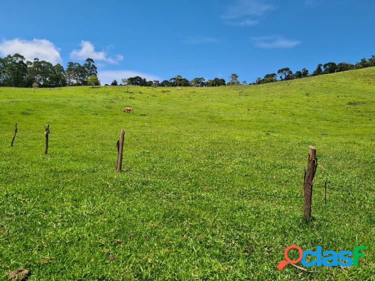 Lindo sítio com 7 alqueires em Piracaia