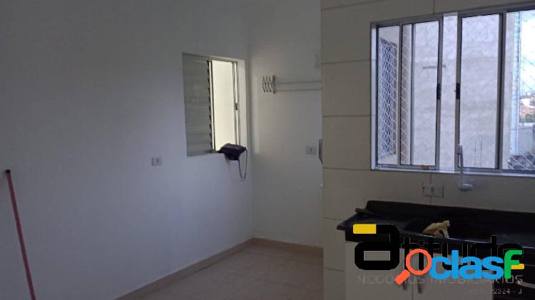 CASA LOCAÇÃO UM DORMITORIO ENTRADA COMPARTILHADA JARDIM