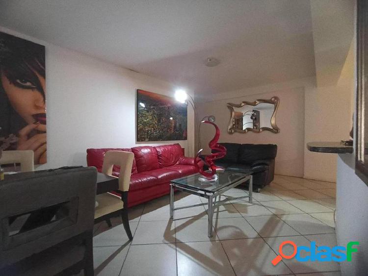 APARTAMENTO EN VENTA, MAÑONGO, RES PAPIROS, CON TERRAZA