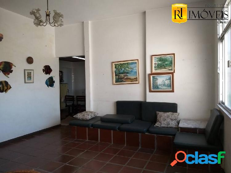 Apartamento com 3 quartos de frente para a Lagoa de Araruama