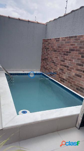 CASA EM CONDOMINIO FECHADO COM PISCINA INDIVIDUAL - LADO