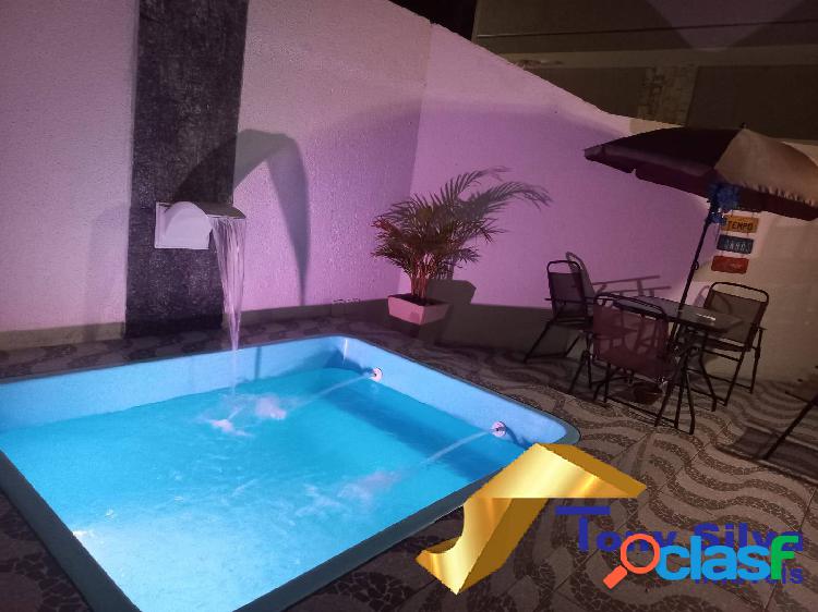 CASA LINEAR COM PISCINA EM CABO FRIO!!!