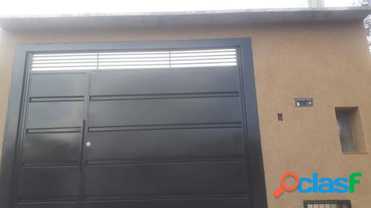 Casa Nova com 2 quartos sendo 1 suíte no Parque Jaraguá