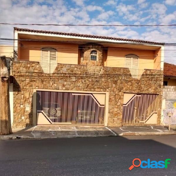 Sobrado com 3 dormitórios na Vila Falcão