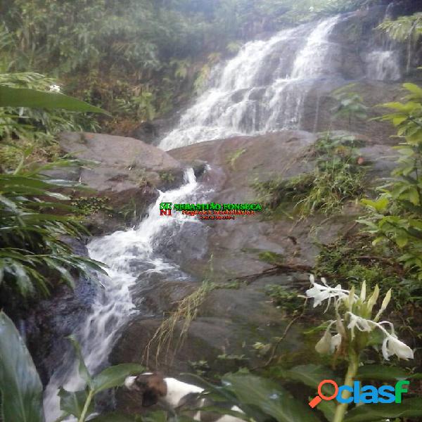 Sítio alto padrão - belas cachoieras em São Francisco