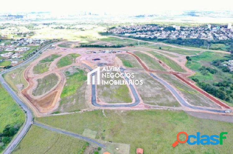 Terras Alpha Urbanova - Venda - Terreno - 339,20 m²