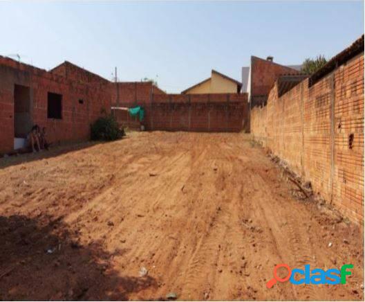 Terreno encaixado com 125m² no Jaraguá