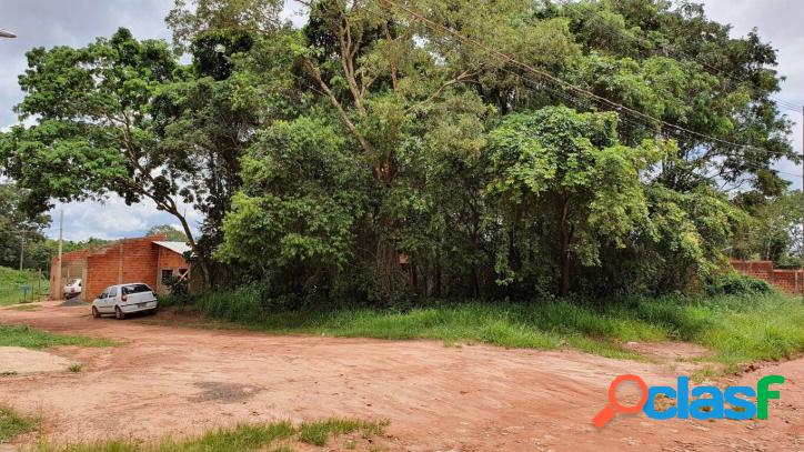 Terreno inteiro com 342m² no Parque Manchester por R$