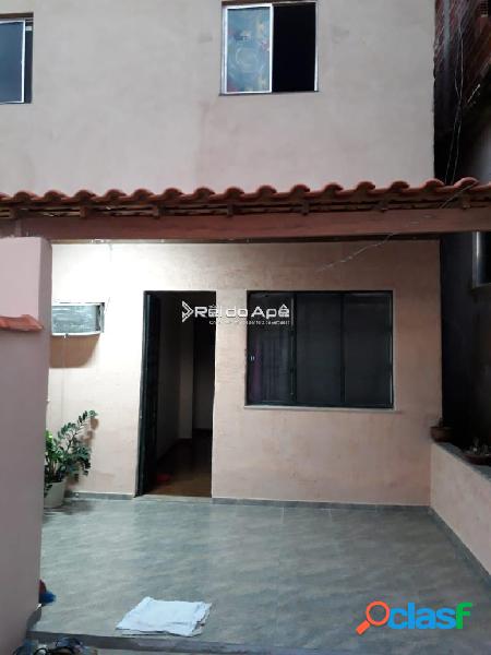 Casa com 2 quartos, 130m², à venda