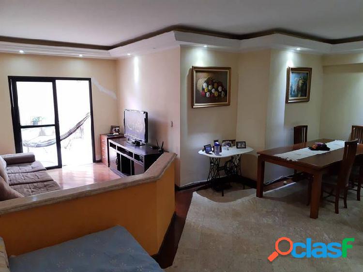 Apartamento térreo à venda, 3 quartos, 2 vagas, Santa