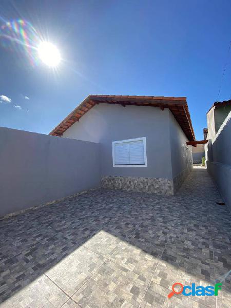 CASA NOVA 2 DORMITÓRIOS 1 SUÍTE LADO PRAIA FINANCIAMENTO