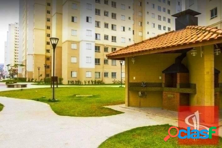 Apartamento com excelente localização.