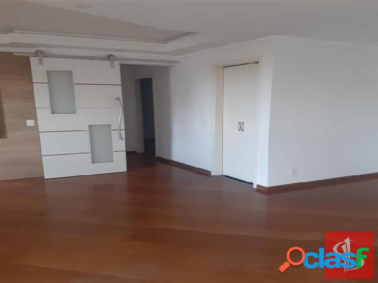 Excelente apartamento com ótima localização 3