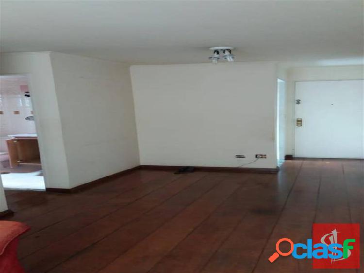 Excelente apartamento na Via Gomes próximo a comércio e