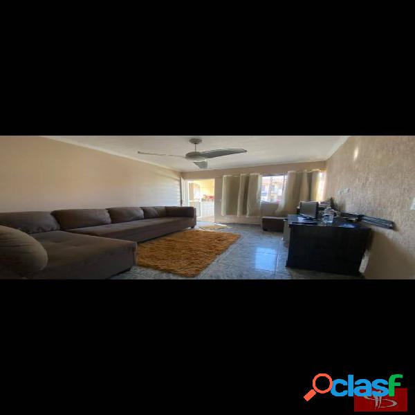 Excelente casa em condomínio fechado! 2 dormitórios 41 m²