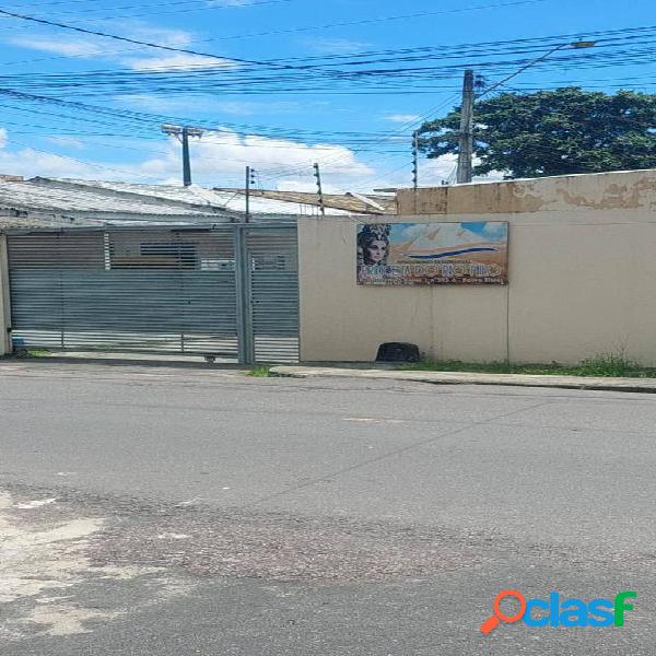 Venda casa condomínio residencial em Flores - R$ 220 mil