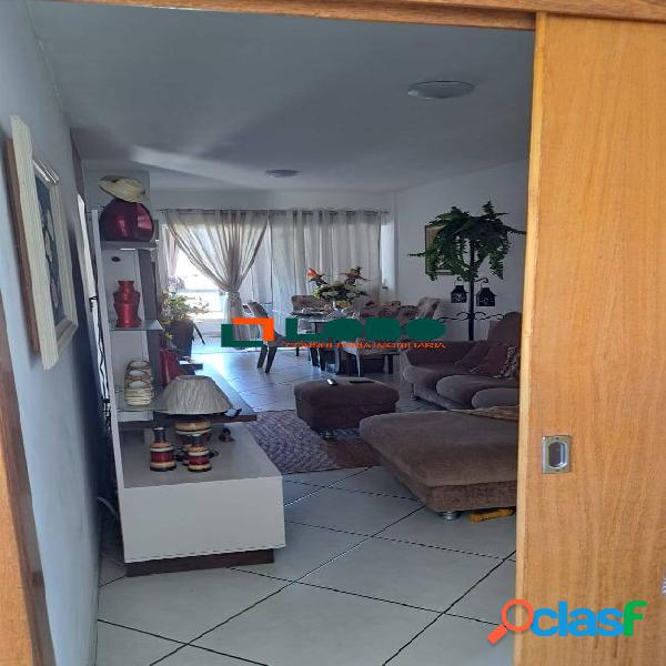 Apartamento com 2 quartos sendo 1 suíte