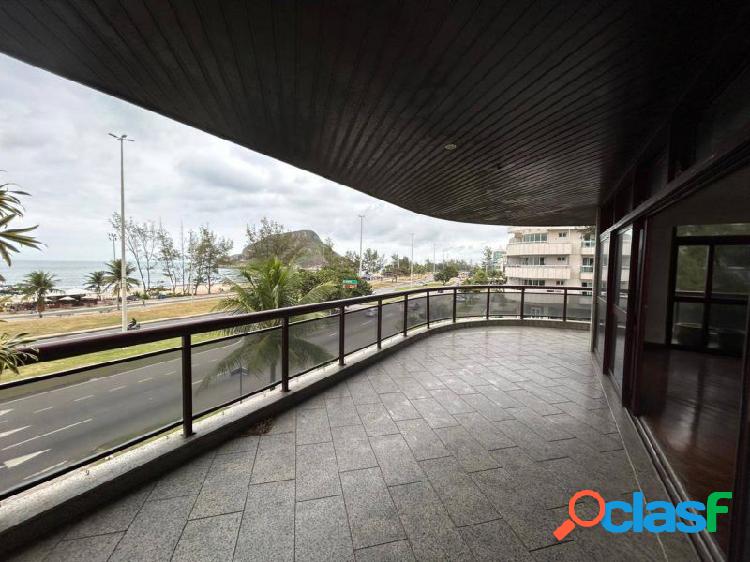 Apartamento de frente para o mar com 4 quartos no Recreio