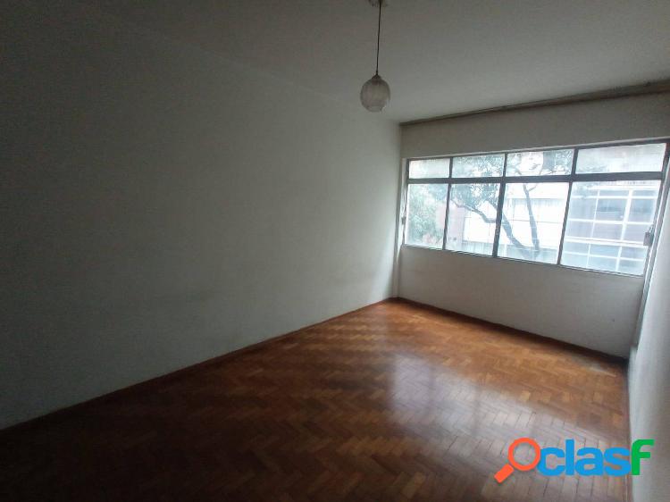 Apartamento no Centro de BH - 03 Quartos, suíte. 01 vaga de