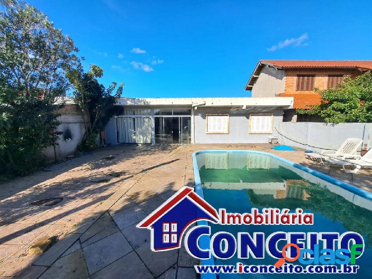 C104 - Residência com 4 dormitórios localizada no