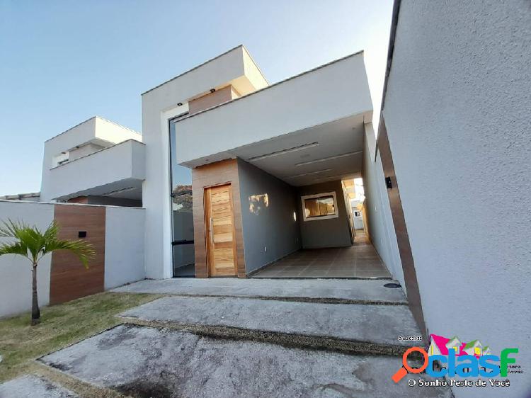 Casa Linda e Moderna a Venda, 3 Quartos, Pertinho da Praia