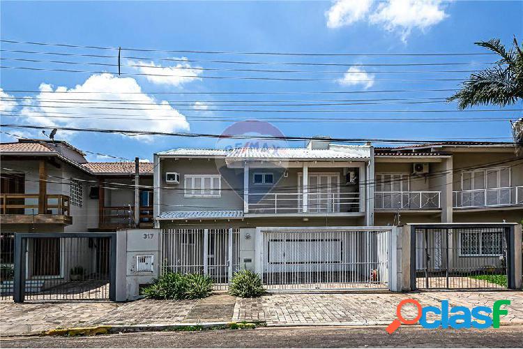 Casa com 3 quartos, 273,80m² útil, à venda em São