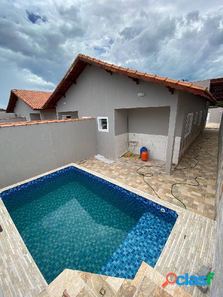 Casa maravilhosa à 100m da PRAIA - COM PISCINA