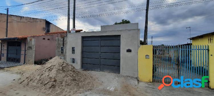 Casa nova com 2 dormitórios em Canas SP.