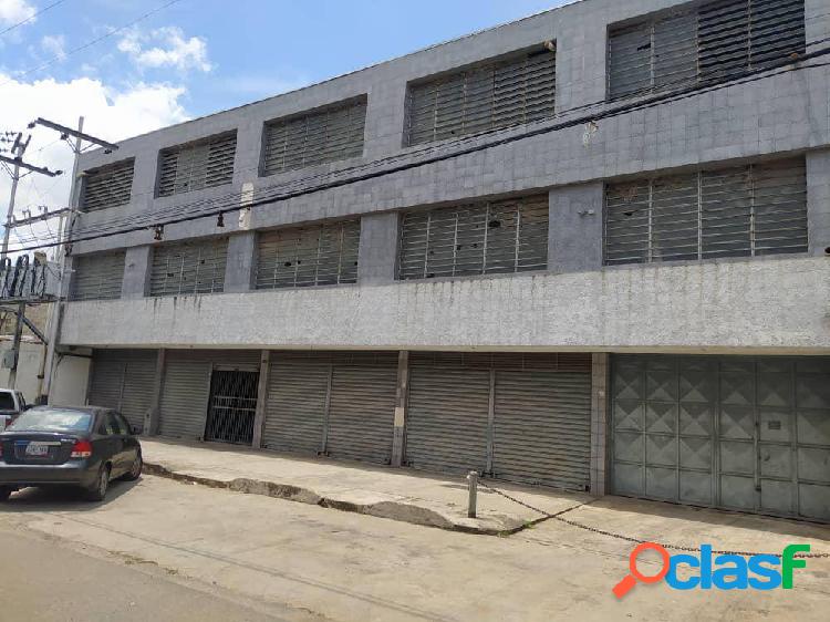 Edificio comercial en venta en Calle Plaza, Michelena