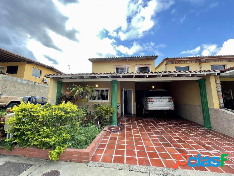 En venta Casa en Res. Laguna Club, Los Jalares, San Diego