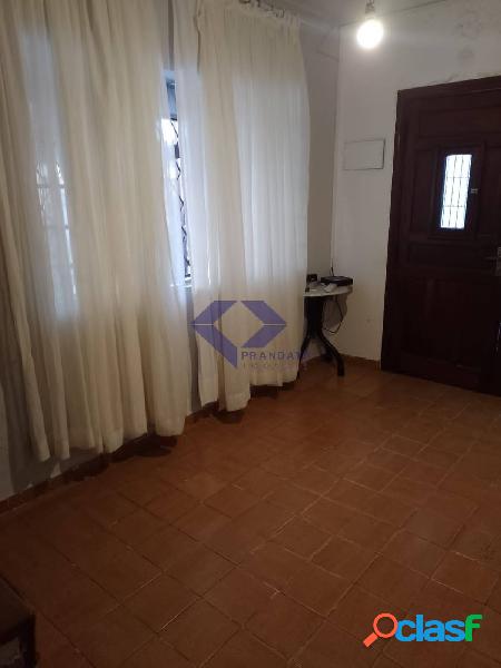 SOBRADO A VENDA 95M² COM 2 DORMITÓRIOS E 1 VAGA EM SANTO