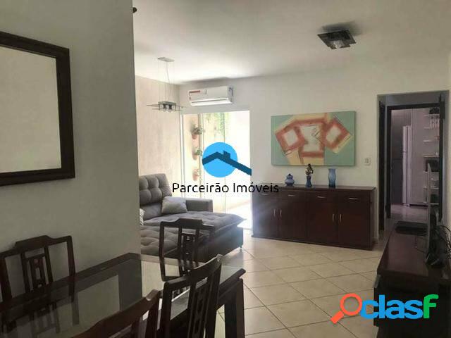 Sobrado com 3 dormitórios à venda, 122 m² por R$